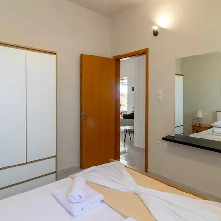 Beachside Apartment-2 * Afantou