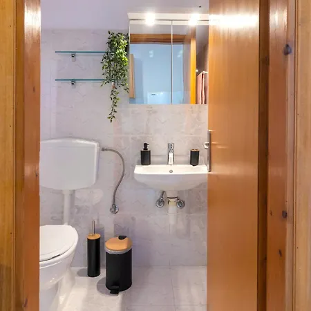 Beachside Apartment-2 *