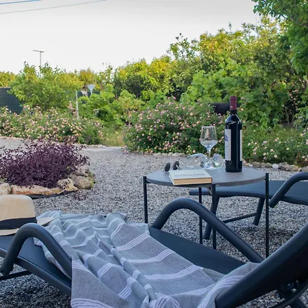 Beachside Apartment-2 *