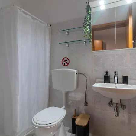 Beachside Apartment-2